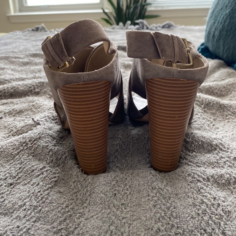 Calvin Klein heeled sandals size 10 - Picture 3 of 3